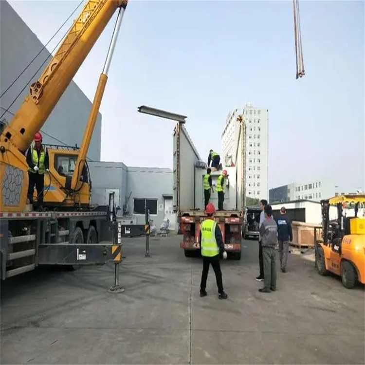 三都如何找到附近的吊车救援服务