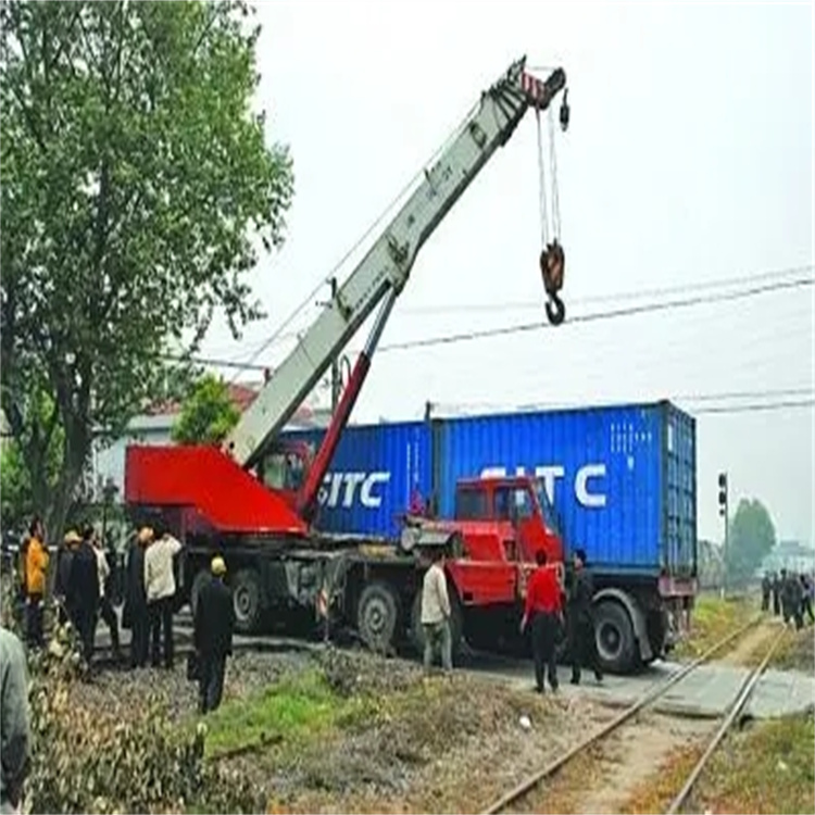 三都如何快速找到附近的吊车救援公司