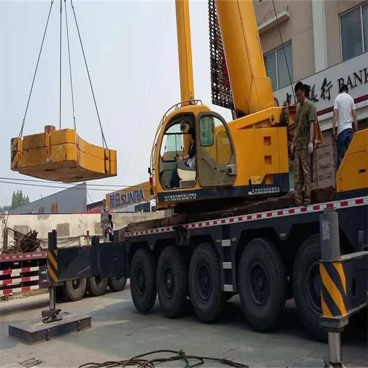 三都当地吊车出租|机器吊装|75吨|工厂搬迁服务