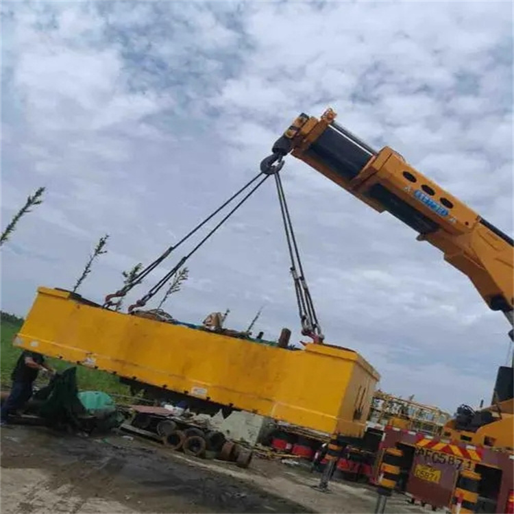 三都随车吊吊集装箱怎么吊