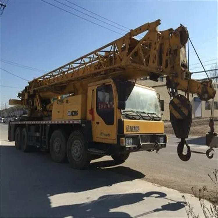 三都哪里有专业吊车出租